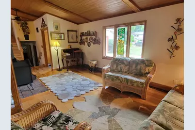 3165 S Manor Ct, New Berlin, WI 53151 - Photo 5