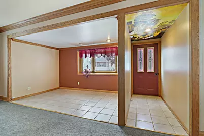 6205  33rd Ave, Kenosha, WI 53142 - Photo 5