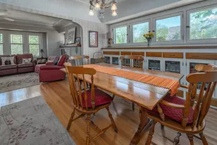 5074 N Hollywood Ave, Whitefish Bay, WI 53217 - Photo 9