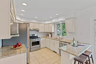 409  Red Coat Ct, Racine, WI 53185 - Photo 11