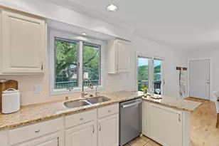409 Red Coat Ct, Racine, WI 53185 - Photo 13