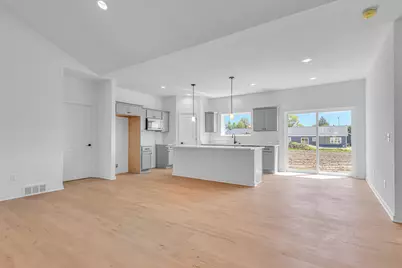2615 N 7th St, Sheboygan, WI 53083 - Photo 7
