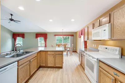 755  Meadowview Ln, Johnson Creek, WI 53038 - Photo 7