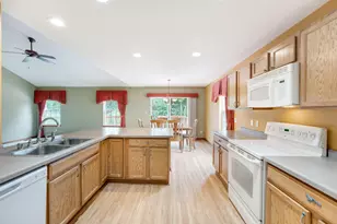 755 Meadowview Ln, Johnson Creek, WI 53038 - Photo 7