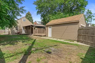 3958 S 3rd St, Milwaukee, WI 53207 - Photo 31