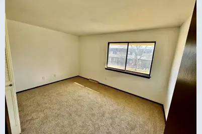 6120 W Port Ave, Milwaukee, WI 53223 - Photo 31