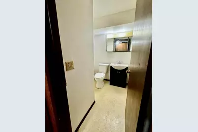 6120 W Port Ave, Milwaukee, WI 53223 - Photo 41