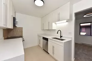 7001 N Green Bay Ave, Glendale, WI 53209 - Photo 9