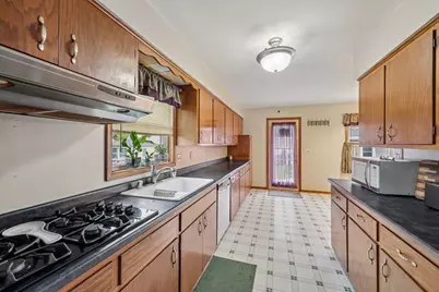 146  Harrison Ave, Waukesha, WI 53186 - Photo 15