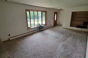 N7928 Green Tree Ln, Ixonia, WI 53066 - Photo 5