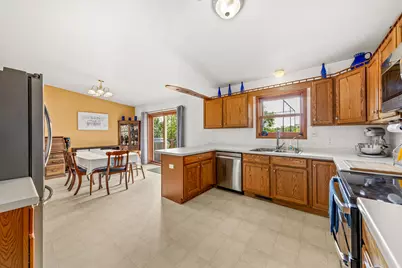7295 N Lake St, Lannon, WI 53046 - Photo 9