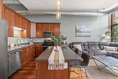1924 N Hubbard St #203, Milwaukee, WI 53212 - Photo 7