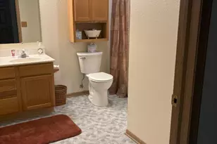 7123 Fieldview Dr, Racine, WI 53406 - Photo 17