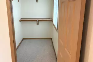 7123 Fieldview Dr, Racine, WI 53406 - Photo 21