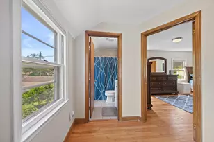 5700 N Sidney Pl, Glendale, WI 53209 - Photo 11