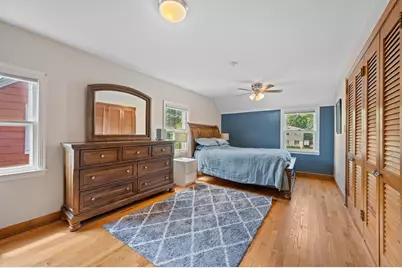 5700 N Sidney Pl, Glendale, WI 53209 - Photo 11