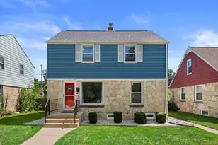 5700 N Sidney Pl, Glendale, WI 53209 - Photo 1