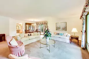 925 Tarrant Dr, Fontana, WI 53125 - Photo 5
