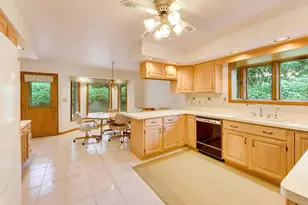 925 Tarrant Dr, Fontana, WI 53125 - Photo 7