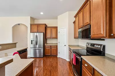 N66W23663  Hillview Dr, Sussex, WI 53089 - Photo 19