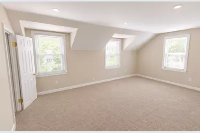 242 E Gauer Cir, Milwaukee, WI 53207 - Photo 13