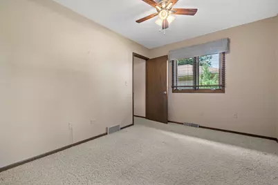 8640  111th Ave, Pleasant Prairie, WI 53158 - Photo 19