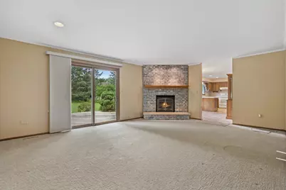 8640  111th Ave, Pleasant Prairie, WI 53158 - Photo 7