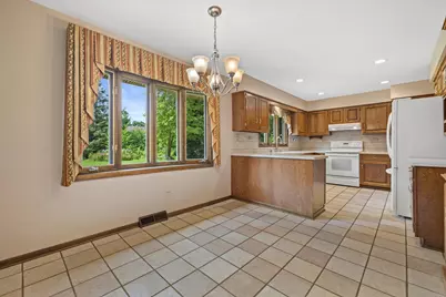 8640  111th Ave, Pleasant Prairie, WI 53158 - Photo 11