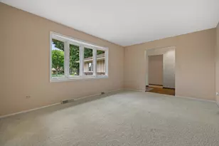 8640 111th Ave, Pleasant Prairie, WI 53158 - Photo 13