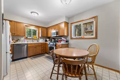 2652 N 124th St #2654, Wauwatosa, WI 53226 - Photo 27