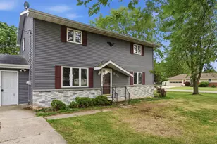 825 Landis St, Rockland, WI 54207 - Photo 1