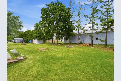 825  Landis St, Rockland, WI 54207 - Photo 7