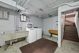 1814 E Kenwood Blvd, Milwaukee, WI 53211 - Photo 33