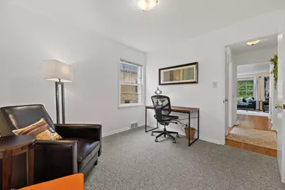 8811 W Hawthorne Ave #8813, Wauwatosa, WI 53226 - Photo 19