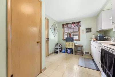 8811 W Hawthorne Ave #8813, Wauwatosa, WI 53226 - Photo 29