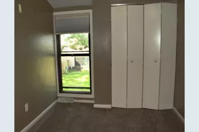 1651 W Edgerton Ave #B, Milwaukee, WI 53221 - Photo 9