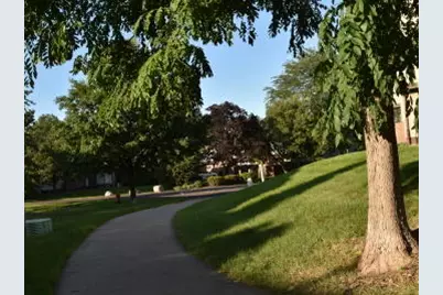 1651 W Edgerton Ave #B, Milwaukee, WI 53221 - Photo 15