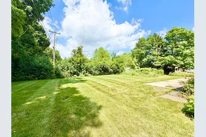 875  Anthony Ln, Brookfield, WI 53045 - Photo 19