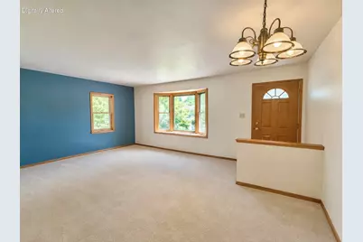 875  Anthony Ln, Brookfield, WI 53045 - Photo 9