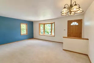 875 Anthony Ln, Brookfield, WI 53045 - Photo 9