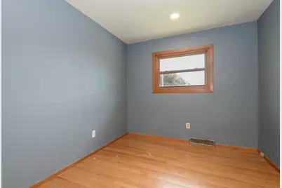 6727  Lone Elm Dr, Racine, WI 53402 - Photo 21
