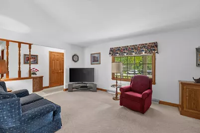 W154N6431  Marvel Dr, Menomonee Falls, WI 53051 - Photo 11