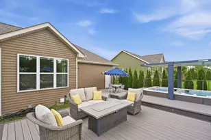 335 Deer Meadow Dr, Fredonia, WI 53021 - Photo 3