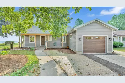 2503  Lakeshore Dr, Sheboygan, WI 53081 - Photo 1
