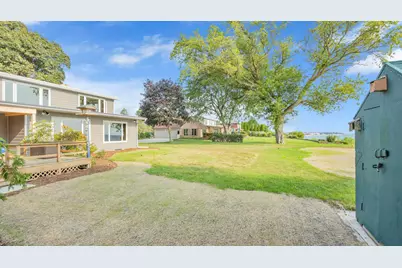 2503  Lakeshore Dr, Sheboygan, WI 53081 - Photo 31