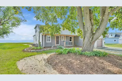 2503  Lakeshore Dr, Sheboygan, WI 53081 - Photo 3