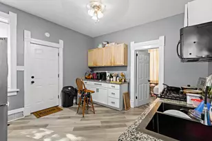 1131 S 17th St, Milwaukee, WI 53204 - Photo 11