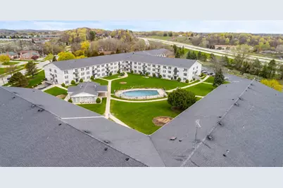 125 N University Dr #104, West Bend, WI 53095 - Photo 21