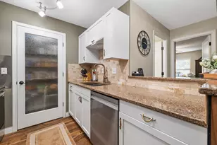 125 N University Dr, West Bend, WI 53095 - Photo 7