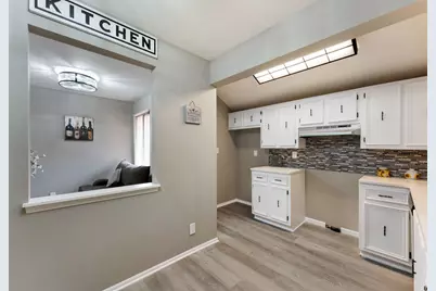 8617 N Servite Dr #206, Milwaukee, WI 53223 - Photo 13